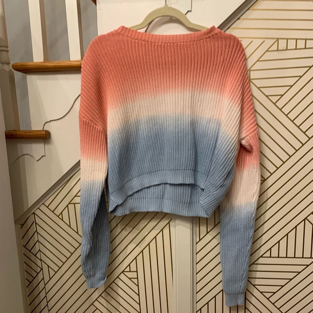 MINKPINK Gradient Ribbed Cropped Sweater in Coral, White & Light Blue
